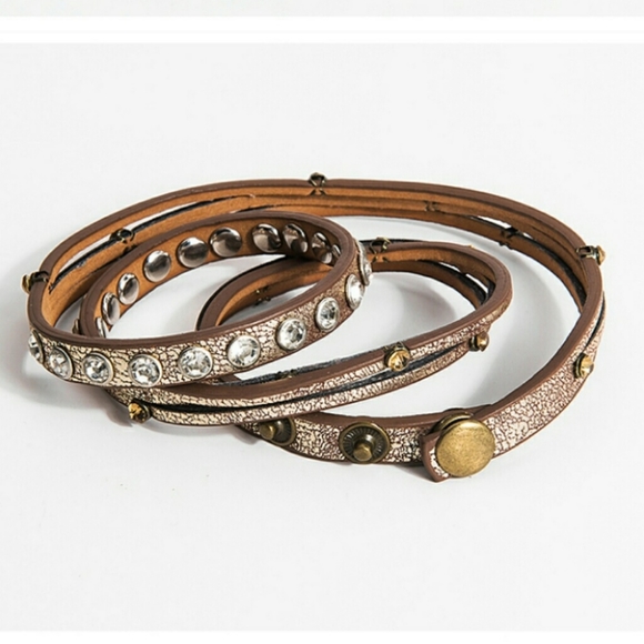 🍁Crystal Studded Wrap Bracelet 💋 - Picture 4 of 4